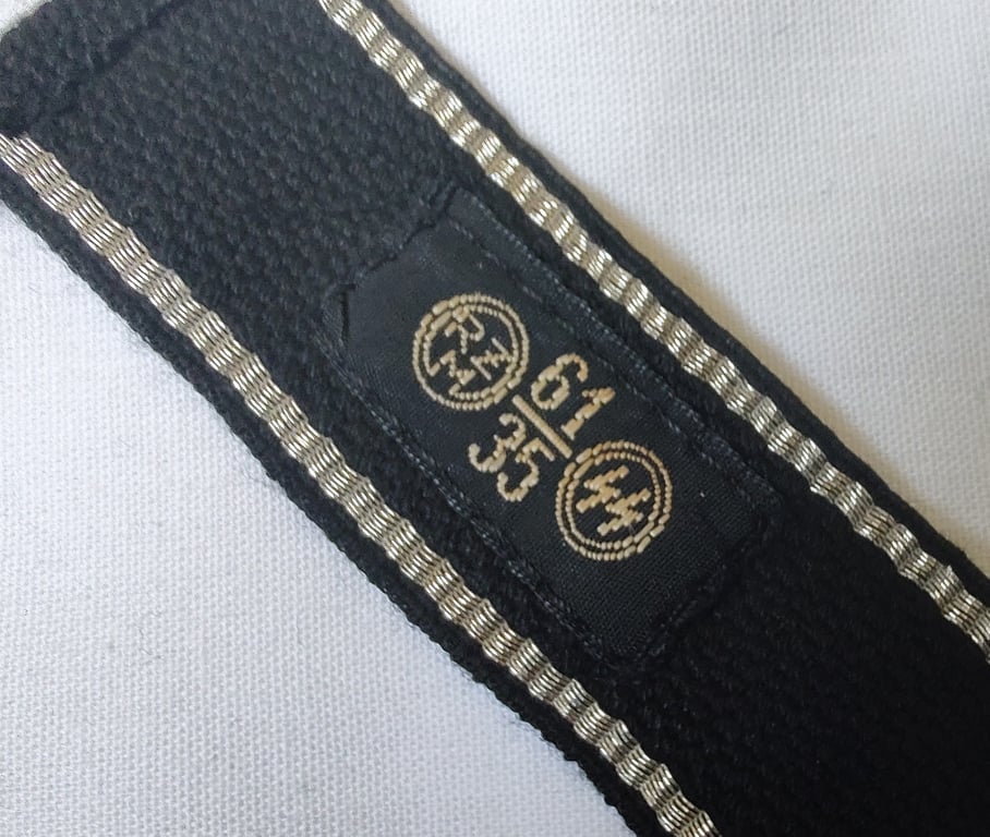 Reproduction Waffen-SS Officer "Der Führer  RZM flat wire cuff title