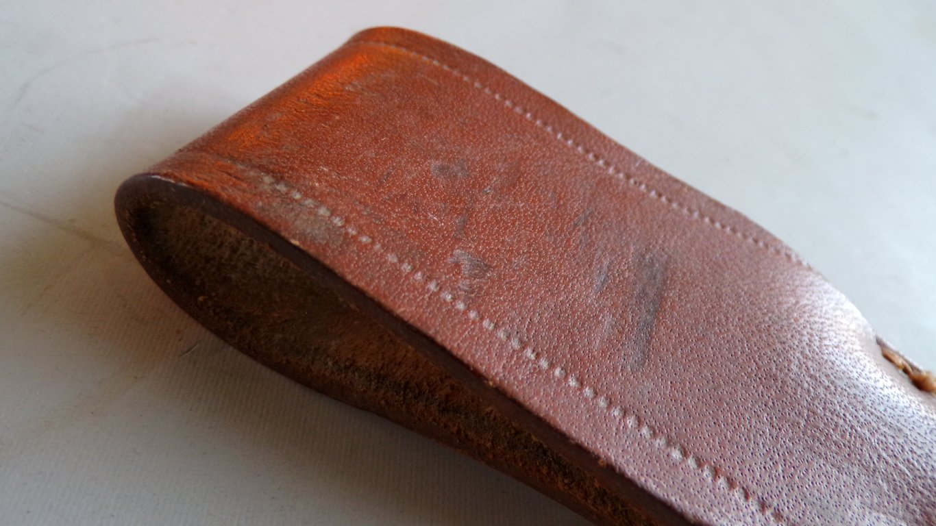 Brown Leather KS98 Dress Bayonet Frog Mint