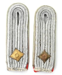 German WH Officer Shoulderboard Set Infantry