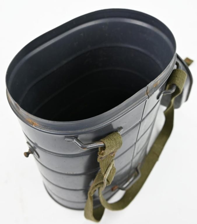 German Luftschutz VM37 Gasmask Tornister