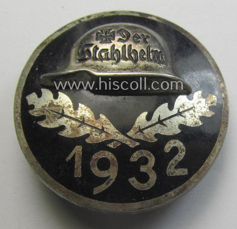 'Der Stahlhelm' - Bund der Frontsoldaten (Sta) - Eintrittsabzeichen 1932' being a non-engraved- (albeit '935'-stamped) example