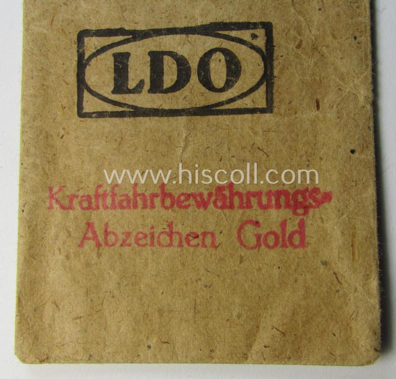 Neat - albeit regrettably empty! - 'Zellstoff'-based- and/or 'LDO'-marked pouch as was intended to store a WH (Heeres, Luftwaffe, Waffen-SS etc.) so-called: 'Kraftfahrbewährungs-Abzeichen in Gold' (or: drivers' proficiency-badge in gold)