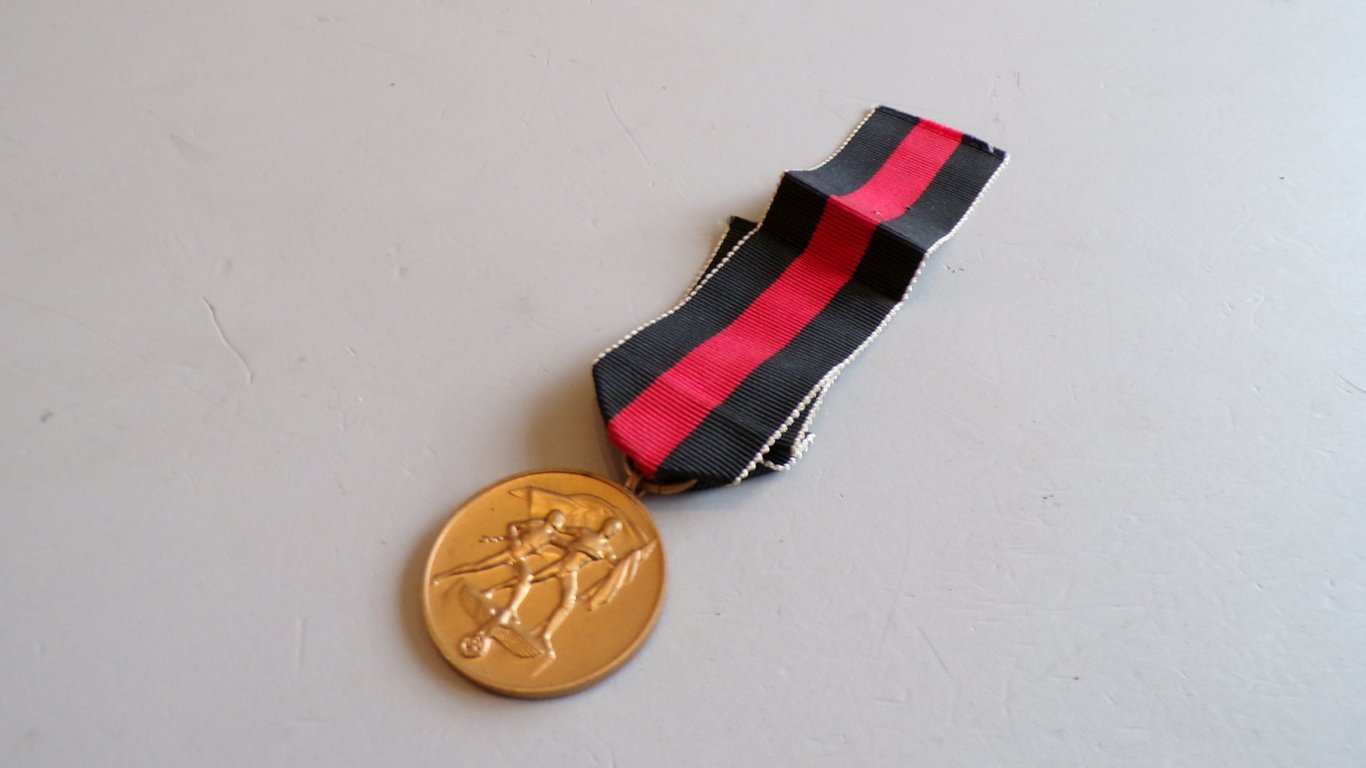 2 Medaille zur Erinnerung an den 1. Oktober 1938
