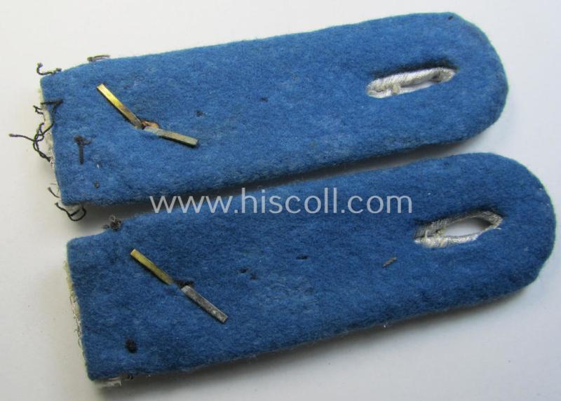 Attractive - later-war-period- and fully matching! - pair of neatly 'cyphered', WH (Heeres) officers-type shoulderboards as was intended for an: 'Oberleutnant des TSD o. Truppensonderdienst'