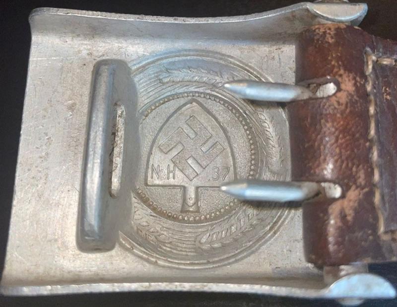 Tabbed RAD Buckle Marked NH 37