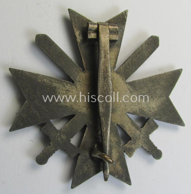 Attractive 'Kriegsverdienstkreuz 1. Klasse mit Schwerter' (being a maker- ie. 'L/13'- (ie. by: 'Paul Meybauer'-) marked specimen that is executed in silverish-grey-coloured and/or zinc-based metal (ie. 'Feinzink')