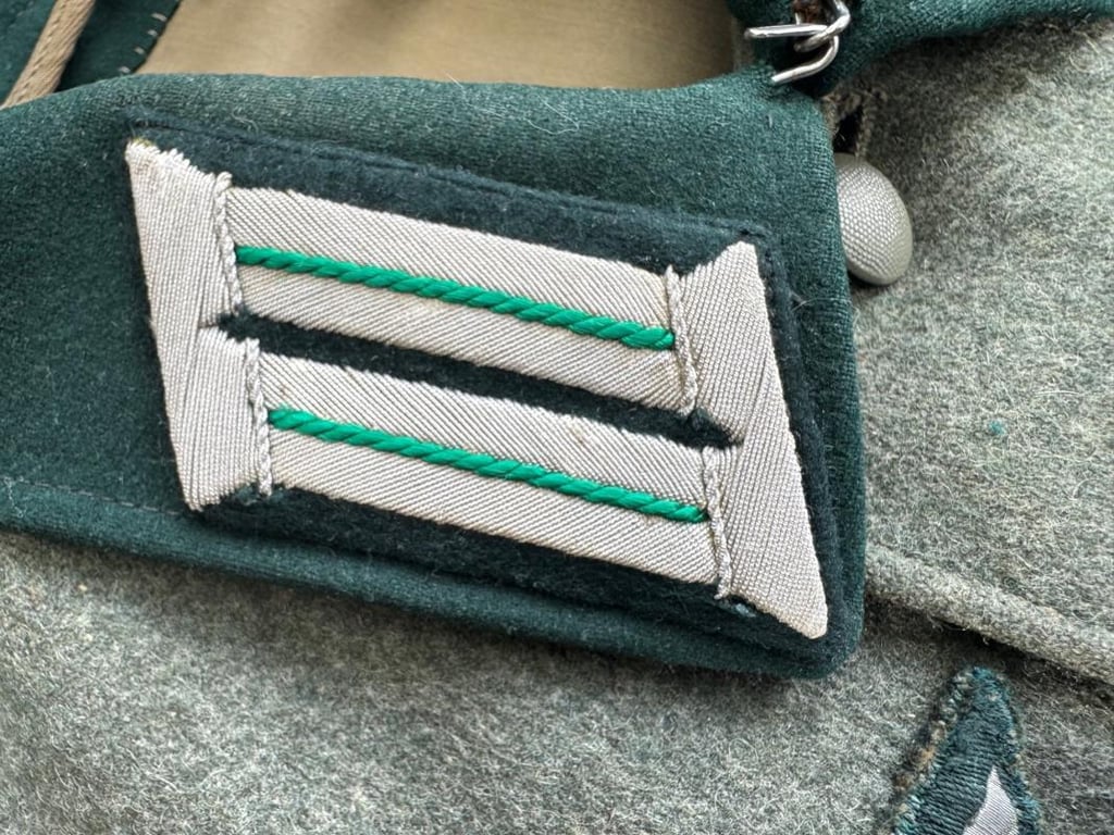 Wehrmacht ‘Gebirgsjäger’ officer M36 Feldbluse for Hauptmann