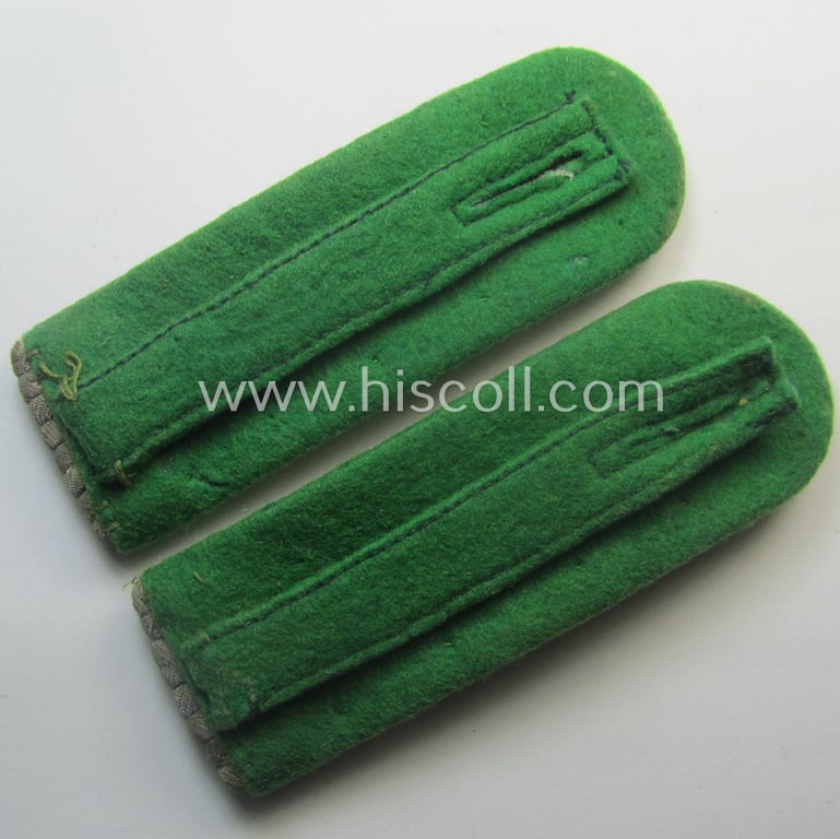 Truly used- and/or worn pair of WH (Heeres) officers'-type shoulderboards as was intended for a: 'Leutnant eines Panzer-Grenadier-Rgts.'