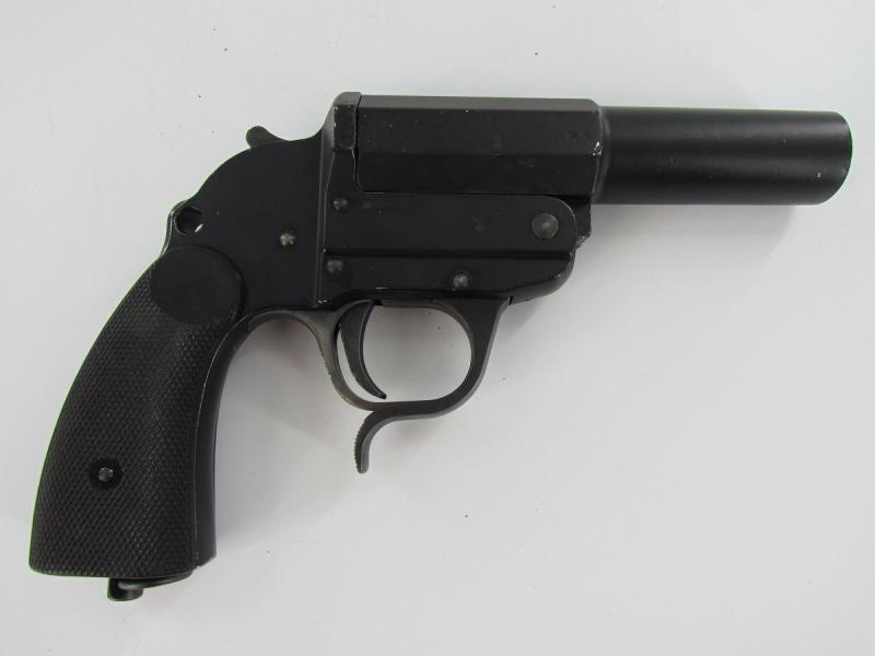 LP34 Aluminum flare gun marked ac40