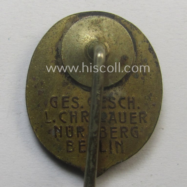 Attractive, 'Deutsches Fahrer-Abzeichen' (ie. 'in Bronze') and accompanying miniature being both maker- (ie. 'L.Chr. Lauer'-) marked examples that came stored in their period box (ie. etui) as issued