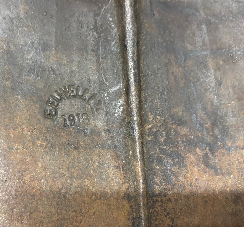 WW1 Intrenching Tool Head dated 1918