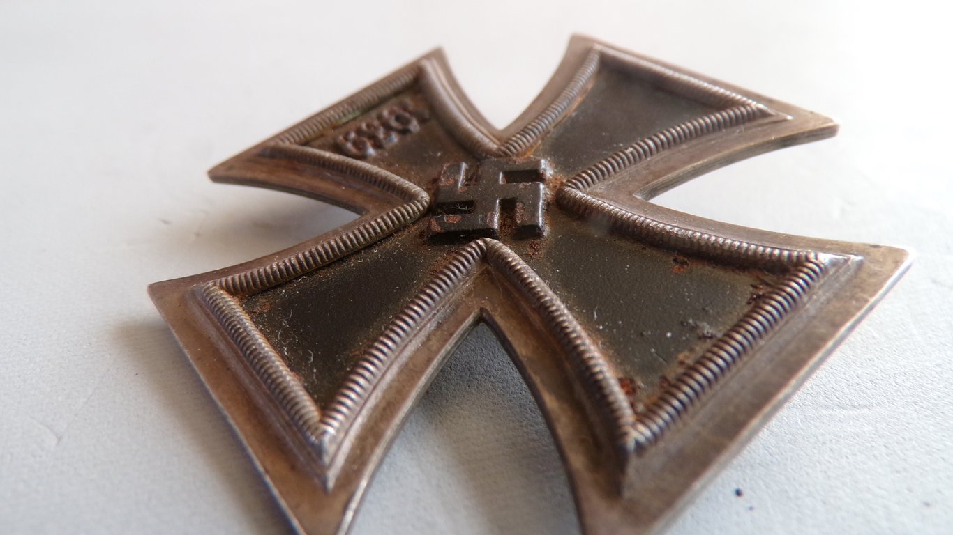 Eisernes Kreuz (Iron Cross) 1st Class