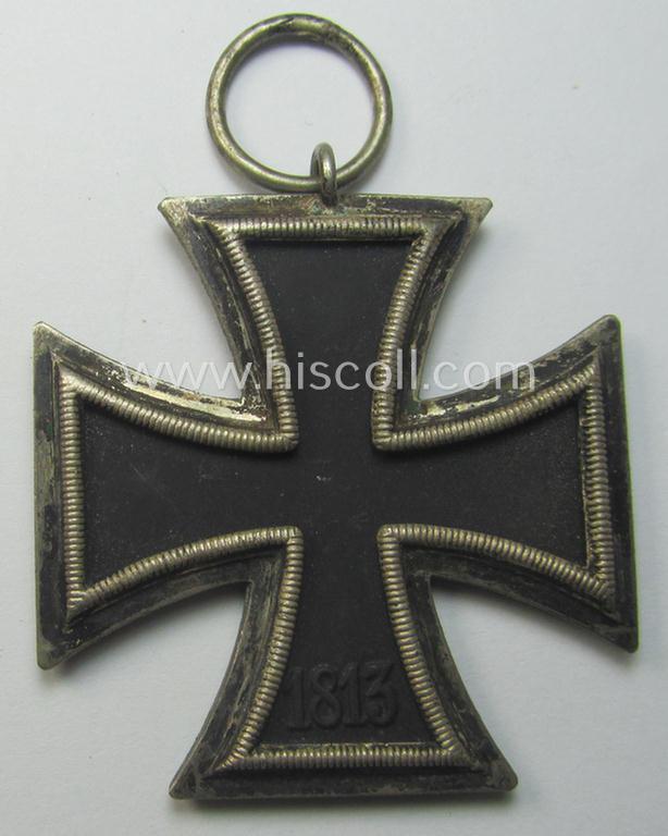 'Eisernes Kreuz II. Klasse' being a clearly maker- (ie. '44'-) marked example by the: 'Jakob Bengel'-company
