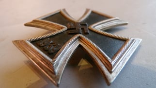 Iron Cross 1939 1st Class "20"