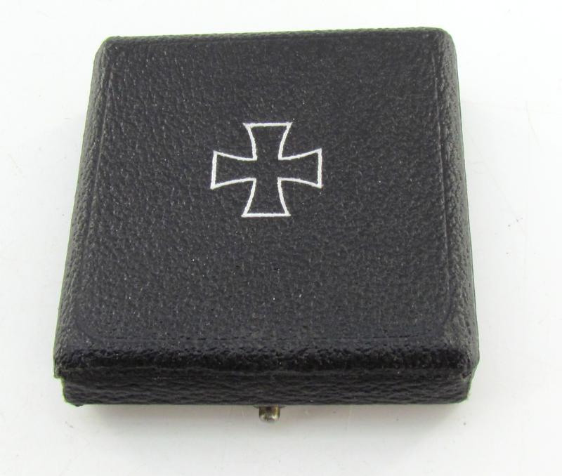 Iron Cross 1st Class Case + cardboard packaging , Ferdinand Hoffstätter Bonn a. Rh.
