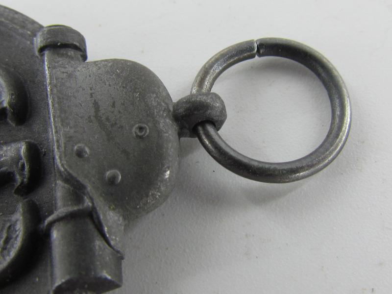 Winterschlacht im Osten 1941-42 Medal, Maker 6....Mint