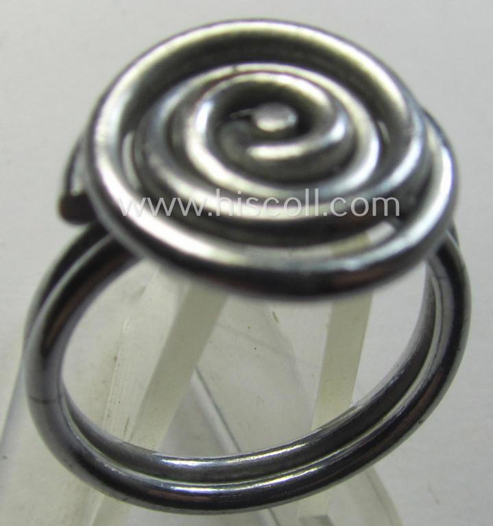 WH (LW, Heeres, DAF etc.) related, metal-based (ie. shiny silver-coloured- and chromed-steel-based) so-called: 'Westwall'-ring