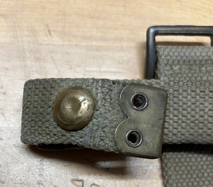 Web Equipment Pattern 1908 -Intrenching Tool Helve Carrier