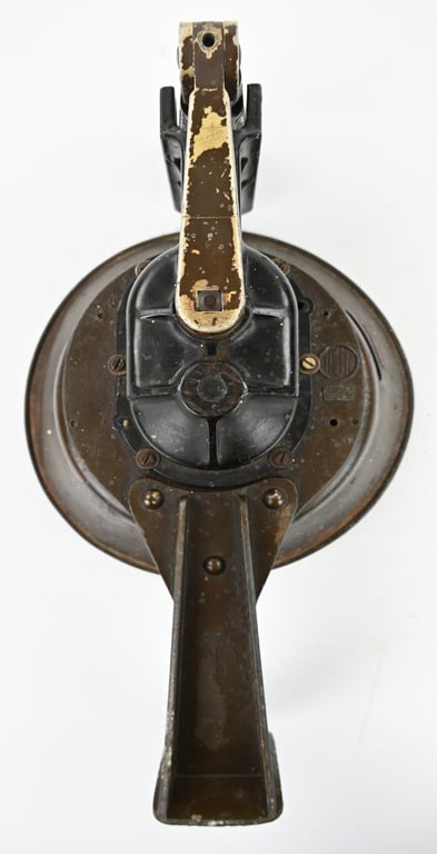 German WH Air Raid Sirene