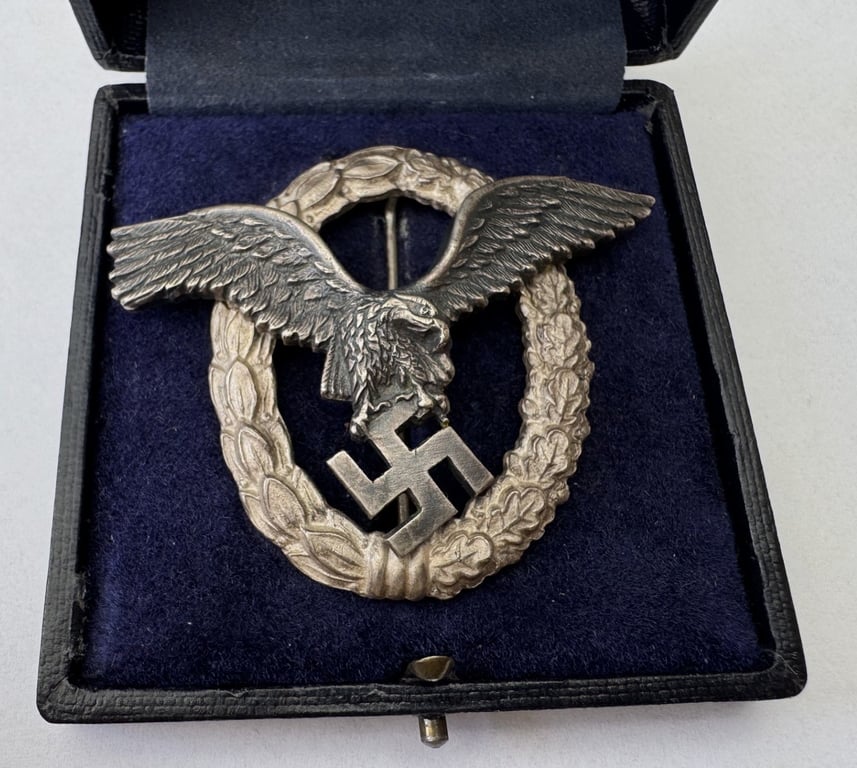 Luftwaffe Pilot's Badge by Brüder Schneider A.G., Wien, with Presentation Case