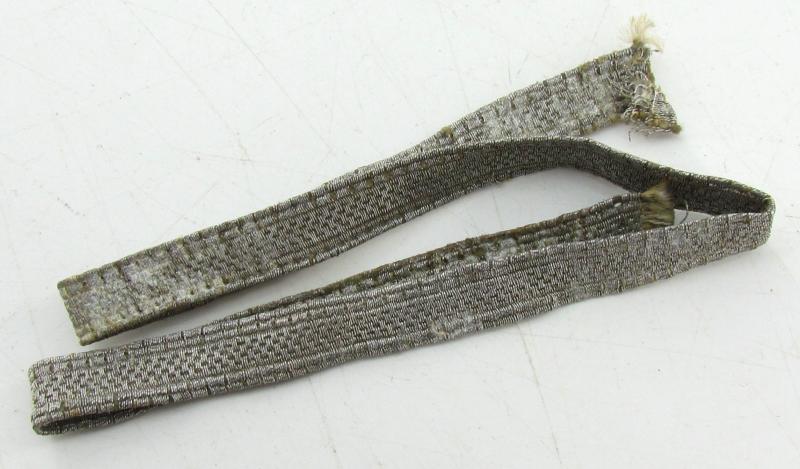 Wehrmacht NCO ‘Unteroffizier’ silver collar tresse