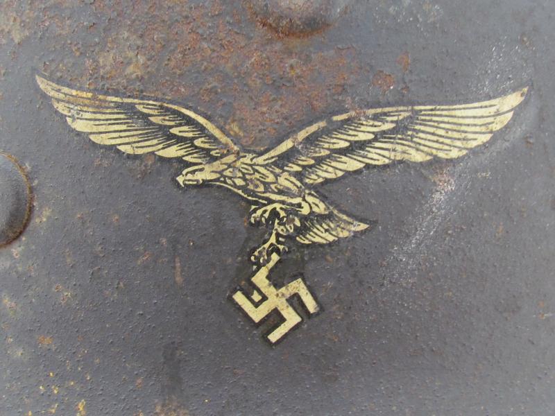 Luftwaffe Q62 M40 SD Helm ( untouched attic find )