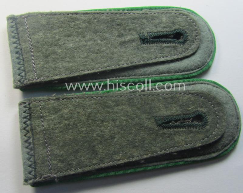 Pair of WH (Heeres) NCO-type (ie. 'M40- o. M43'-pattern) shoulderstraps: 'Soldat eines Gebirgsjäger- o. Jäger-Rgts.'