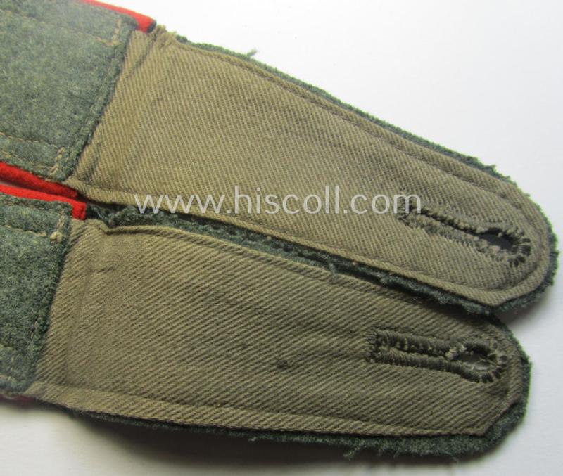 Pair of WH (Heeres) early-war-period- (ie. 'M40'-pattern) NCO-type shoulderstraps as was intended for usage by an: 'Unterwachtmeister eines (Sturm)Art.-Abts. o. Rgts.'