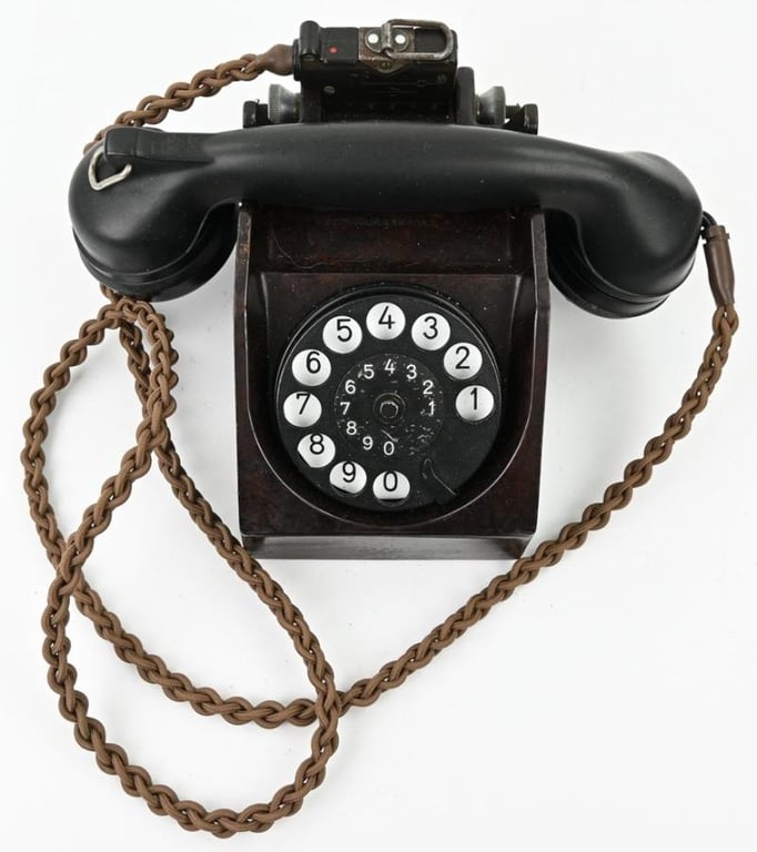 German WH Military Bakelite Desk Rotary Telephone 1942