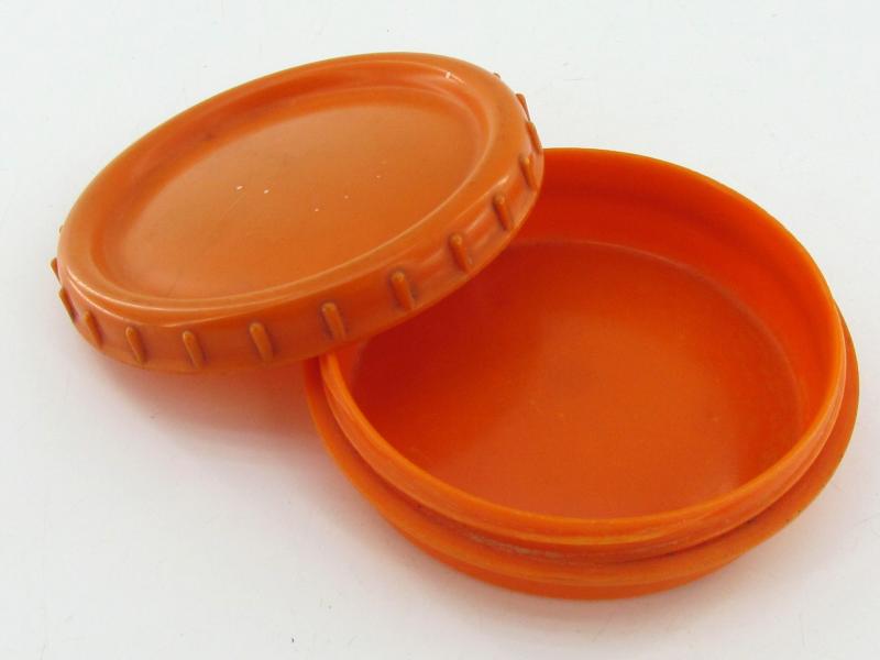 German Orange coloured 'Fettbuchse'