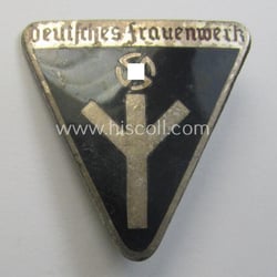 'NS-Frauenschaft'-membership-badge (ie. 'Mitgliedsabzeichen') being a (typical) 3-cms.-sized example...