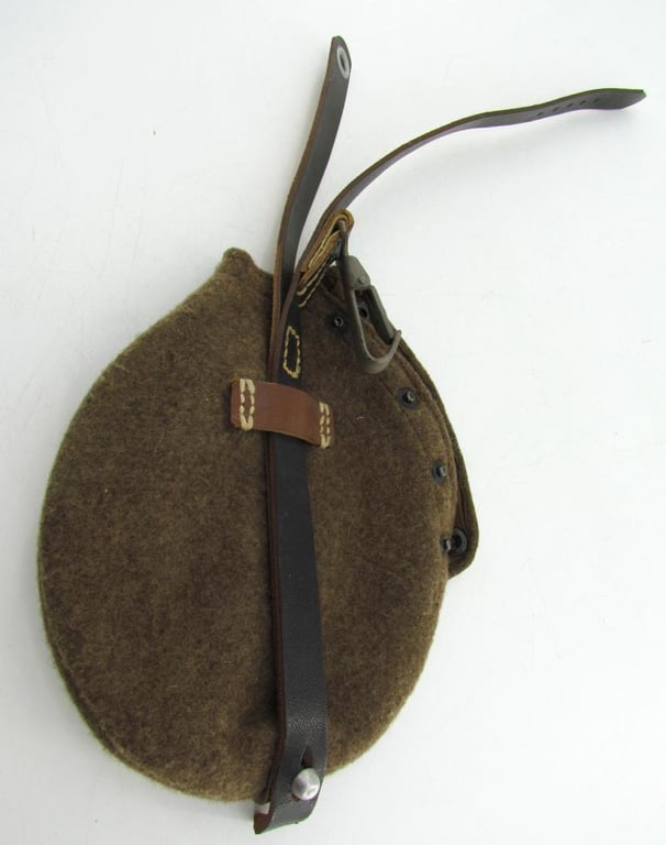Wehrmacht Canteen cover RFI 43 ( Mint )