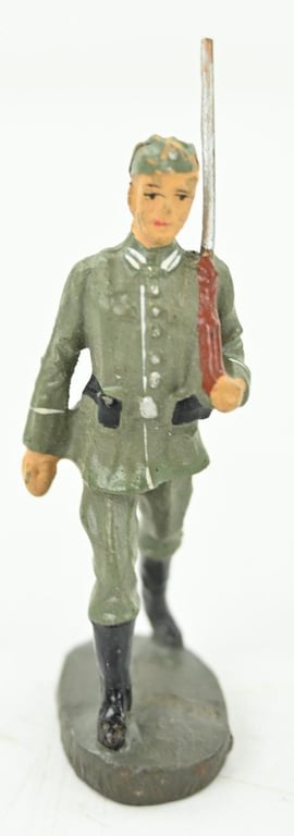 German Elastolin Toy Figure 'Infantry'