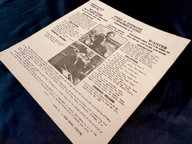 AUTHENTIC ORIGINAL BONNIE & CLYDE ISSUED WANTED POSTER DATED 1934