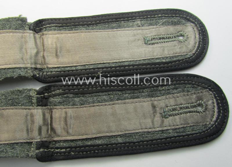 Typical later-war-period - and fully matching! - pair of so-called: 'M44'-pattern, simplified WH (Heeres) NCO-type shoulderstraps: 'Unteroffizier der Pionier-Trpn.'