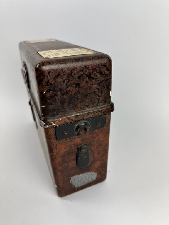 Nice original German WW2 FF33 Field Telephone (Feldfernsprecher 33) 1939
