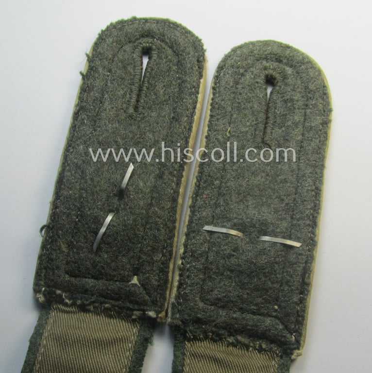 Pair of WH (Heeres) NCO-type (ie. 'M41- o. M43'-pattern) shoulderstraps: 'Feldwebel eines Infanterie-Rgts.'