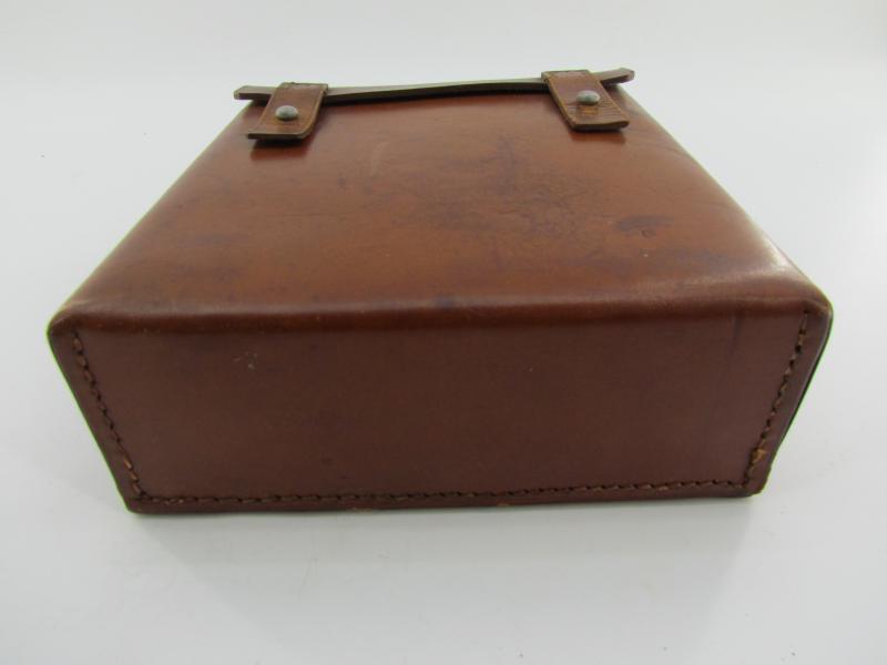 Deutsches Rotes Kreuz D. R. K. Sanitätslager Babelsberg Medical Pouch