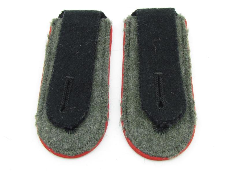 Waffen SS EM Artillery shoulder boards