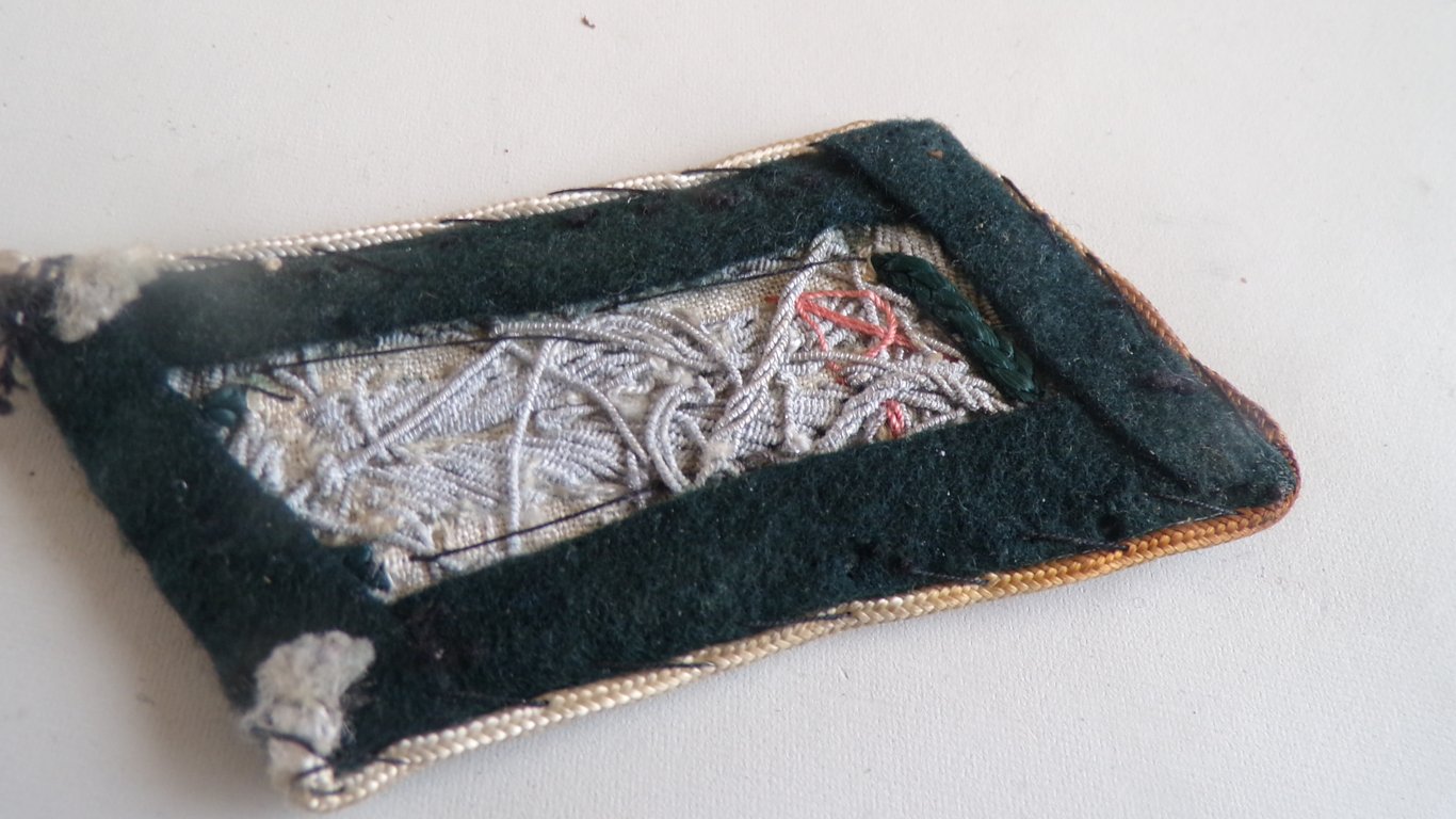 (HV) Officer’s Collar Tabs