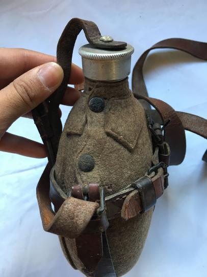 WH (Heer) 1L Canteen and Cup