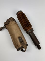 WW2 7.5 cm cleaning Rod in Tan Bag