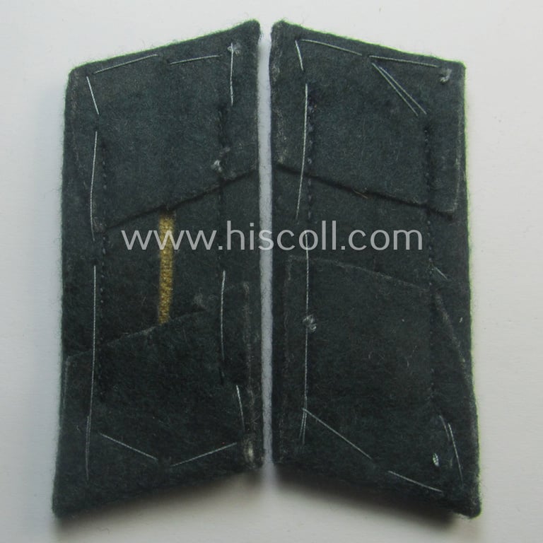 Fully matching pair of pre- (ie. early-war-) period WH (Heeres) 'M36' (ie. 'M40'-) type collar-patches (ie. 'Einheitskragenspiegel') as piped in the darker-green-coloured branchcolour as intended for usage by a: 'Soldat der Jäger- o. Geb.Jäger-Trpn.'