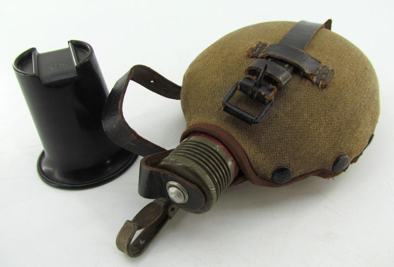 Wehrmacht M42 Canteen with Gabardine Cover