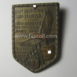 Darker-bronze-toned 'Beamten-Bund'-related day-badge (ie. 'tinnie'), as was issued...