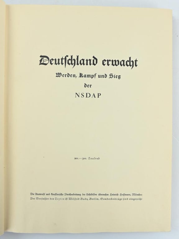 German Cigaretalbum 'Deutschland Erwacht'