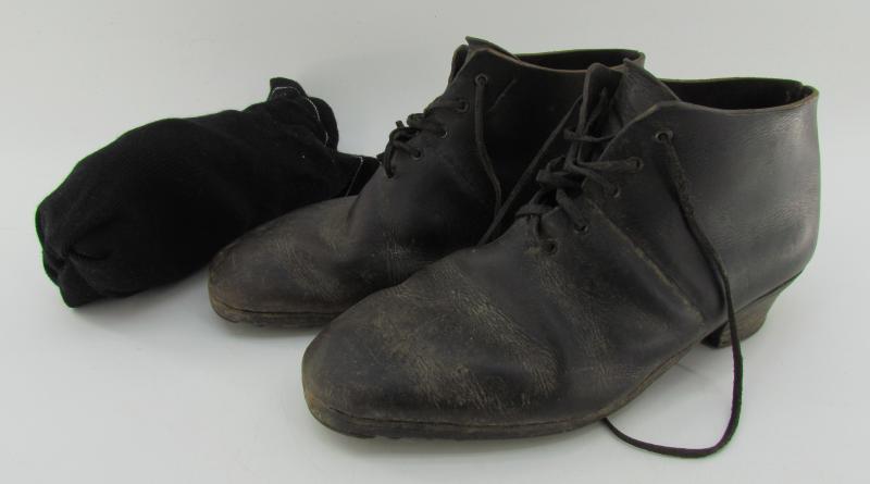 DRK 'Helferin' Uniform Complete with Shoes