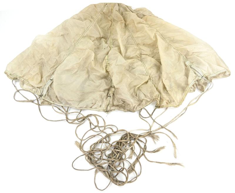 British WW2 Artillery Parachute