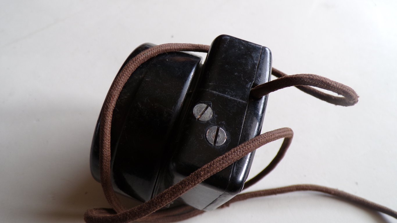 Rare Wehrmacht auxiliary earpiece (Zusatzhörer)