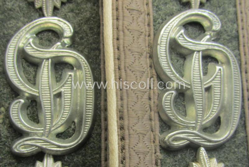 Stunning - fully matching and hardly used! - pair of WH (Heeres), early- (ie. mid-) war-period, 'cyphered' so-called: 'M40'-pattern NCO-type shoulderstraps as was intended for an: 'Ofwbl. einer Infanterie-Abtlgs.' within the famous 'GD'-divis...